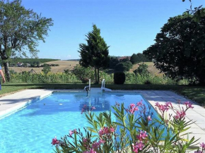Lovely holiday home in Monfort with private pool